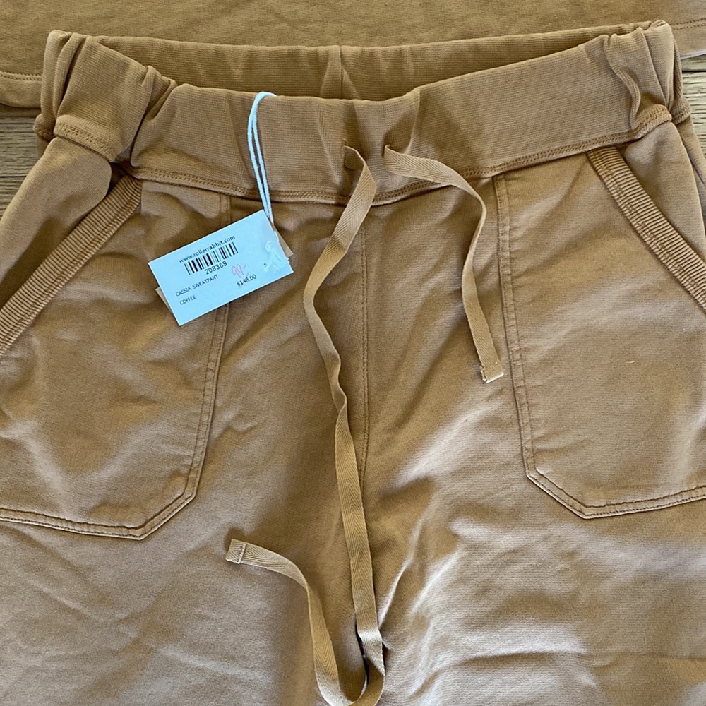Roller Rabbit Cassia Sweatsuit - Picture 8 of 9